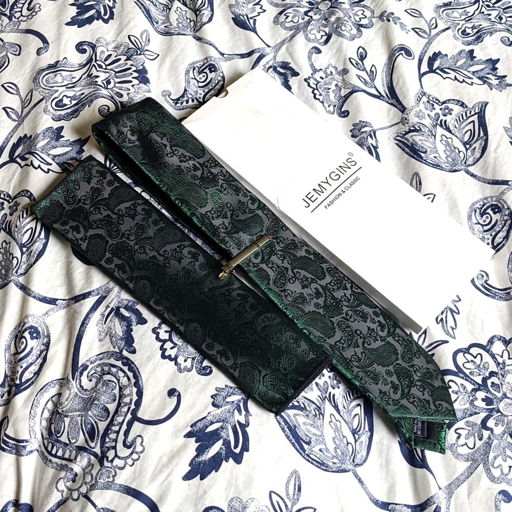 Green & Black Paisley Tie